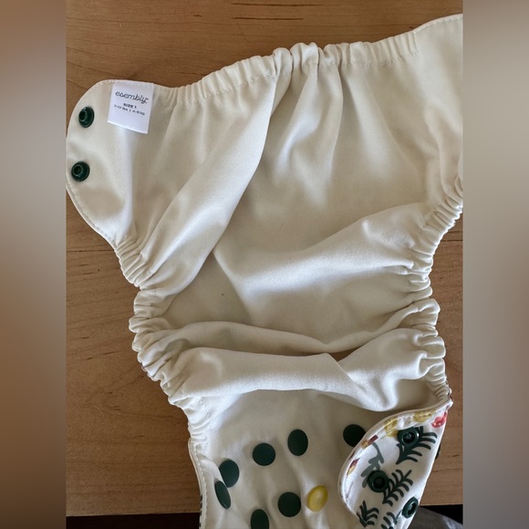Esembly Cloth Diaper - Picture 6 of 6